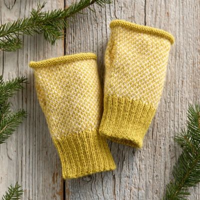  Textured Fingerless Wool Gloves