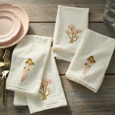 Set of 4. Two Sets Royal Palace table linens napkins. Wrinkle free soil  release