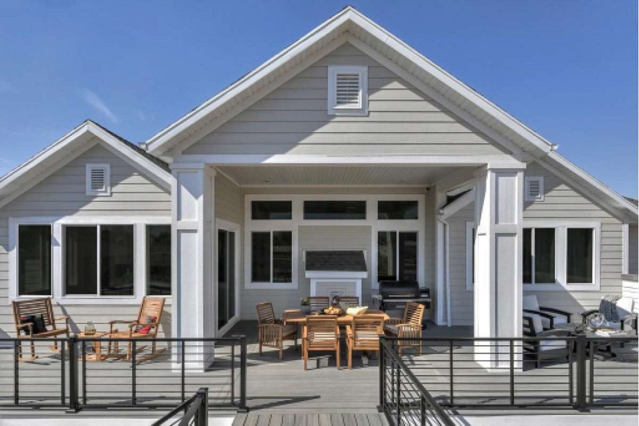 Deck vs Patio: Which Is Right For You? | Trex