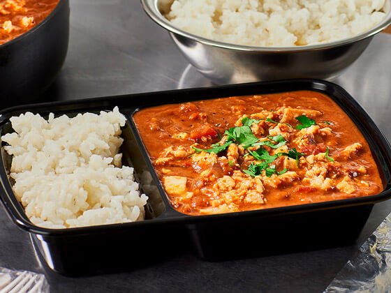Chicken vindaloo with coconut rice