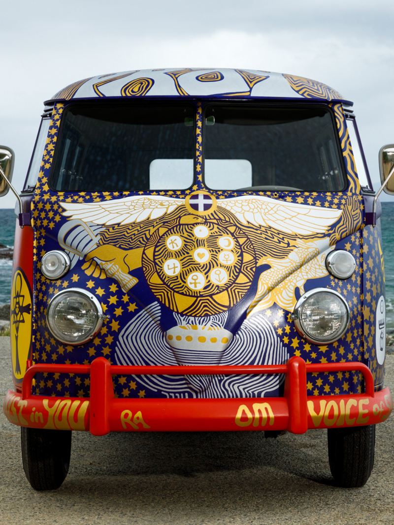 Una réplica del Type 3 Microbus 1963 pintada para el Woodstock original y cuidadosamente pintada a mano para el 50 aniversario del icónico festival.