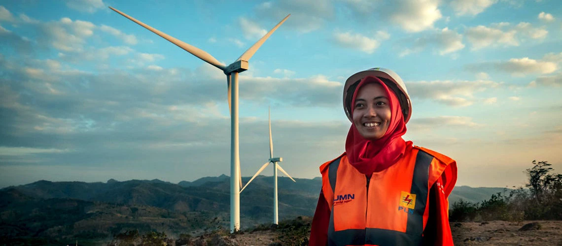 Indonesian engineer at the Sulawesi windfarm | Photo credit: USAID Energy world bank PPPs infrastructure finance 