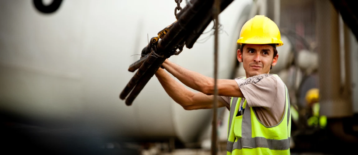 Except for Panama, the industrial employment shares have contracted in each Central America economy, with an average decline of 2.5 percentage points. Photo: Gerardo Pesantez / World Bank