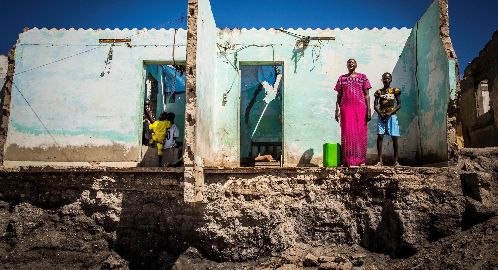 People living in Bargny, Senegal | Photo Credit: Vincent Tremeau for the World Bank