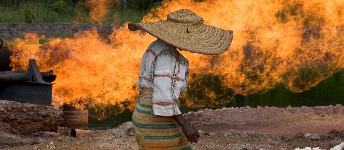 Gas flaring in Nigeria/Ed Kashi/World Bank