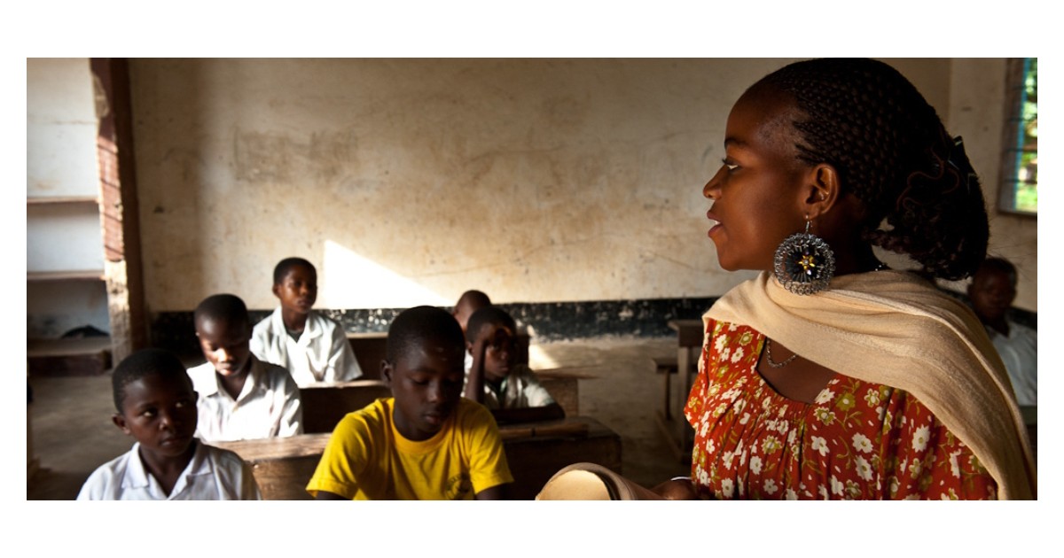 Taking stock of inclusive teaching practices across classrooms in eight countries