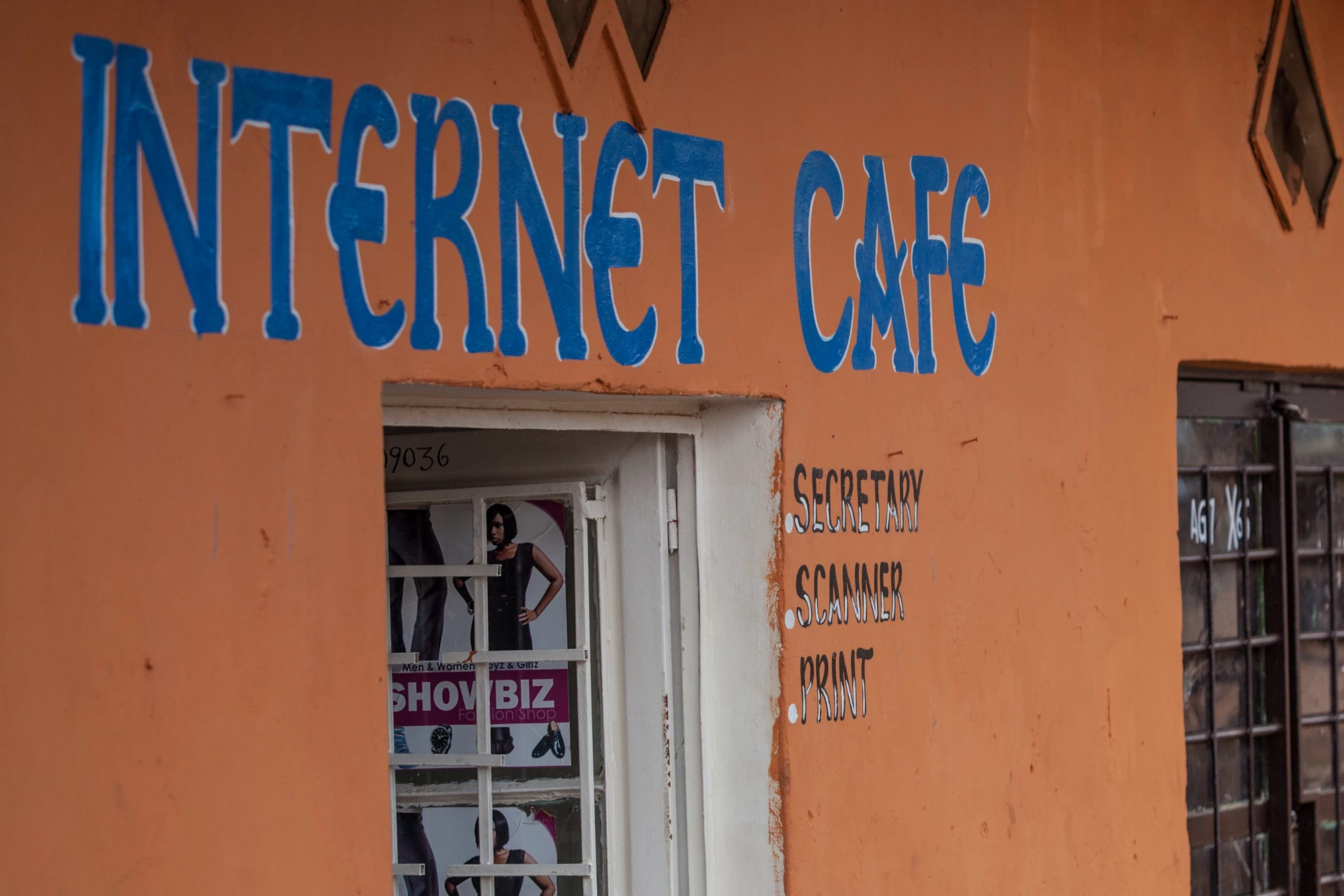 Internet cafe photo