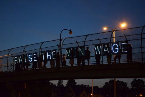 Raising awareness about Wisconsin's minimum wage, Milwaukee, August 1, 2012. Photo: Flickr/wisconsinjobsnow (Wisconsin Jobs Now)