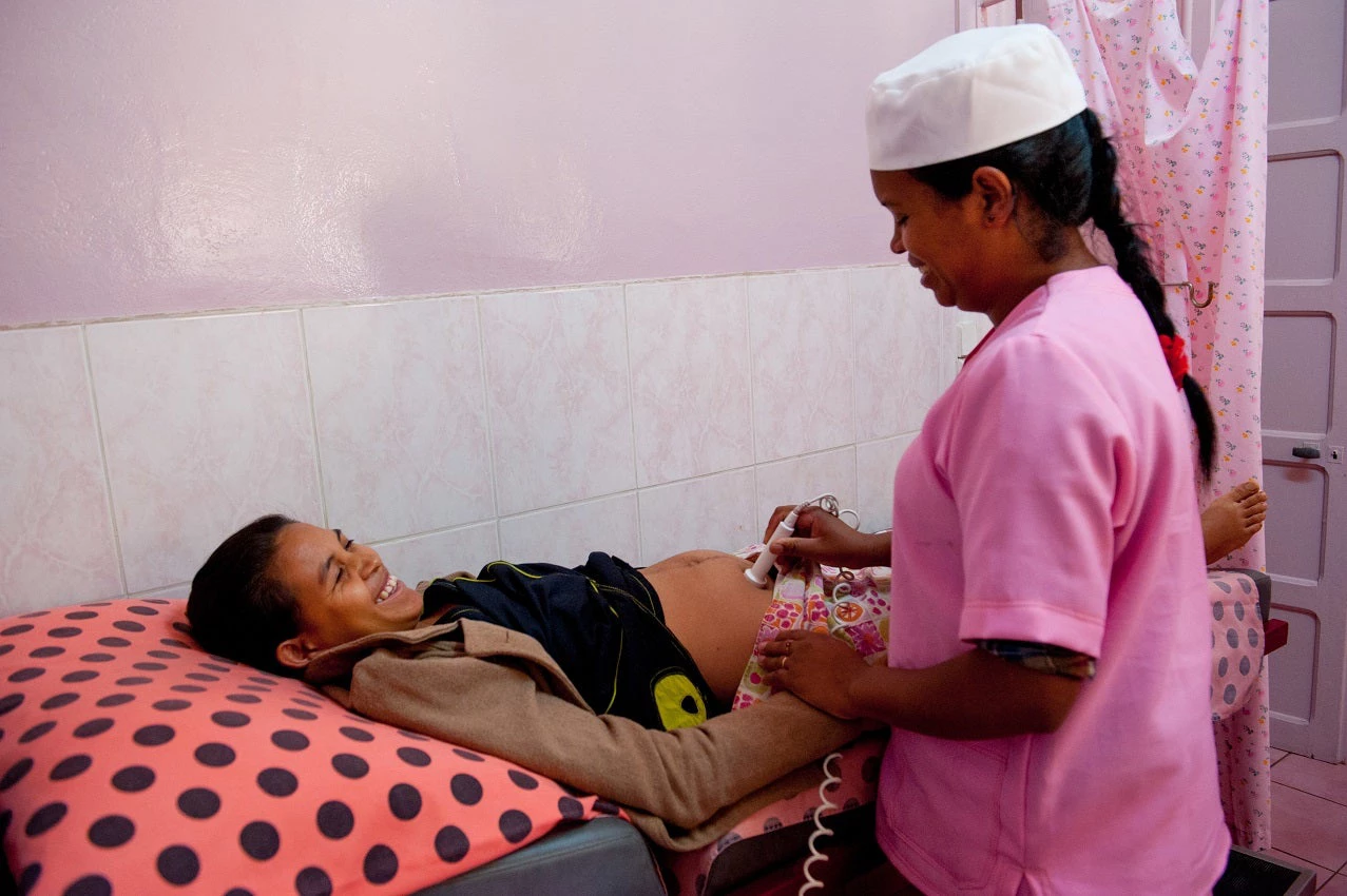 Maternity ward at a clinic in Madagascar. Photo: © Arne Hoel/World Bank