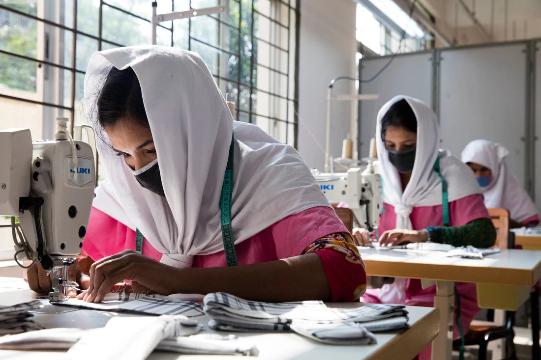 Young Bangladeshi women being trained at the Savar Export Processing Zone training center in Dhaka, Bangladesh on October 13, 2016. Photo: © Dominic Chavez/World Bank