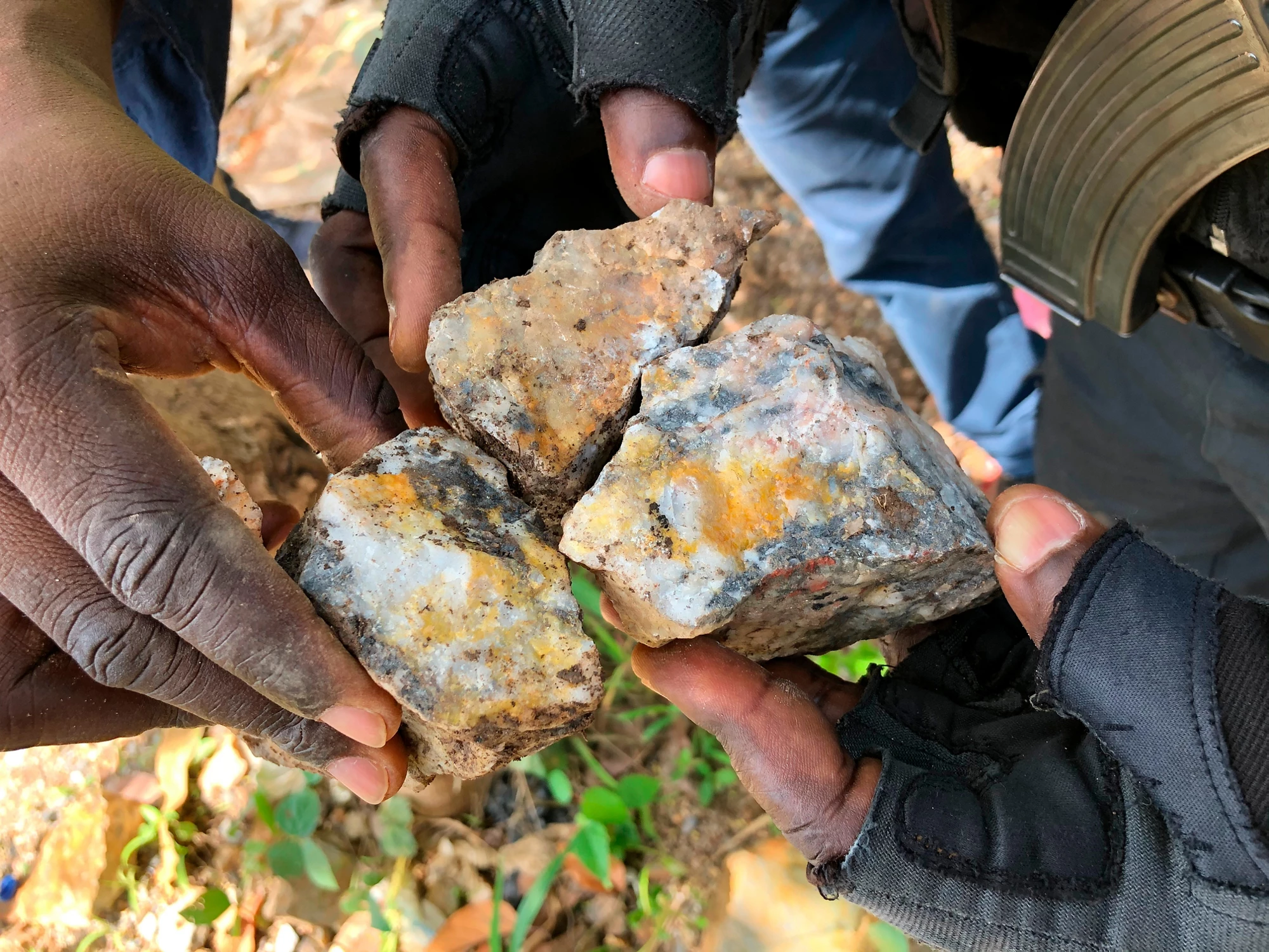 A gold mine of information: lessons from early GEF efforts to reduce mercury in artisanal and small-scale gold mining