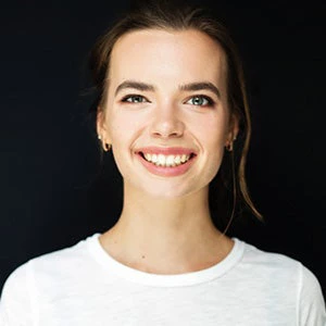 headshot of Anya Marchenko