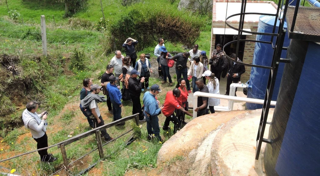 With support from GWSP and the World Bank?s office in Columbia, the South-South Knowledge Exchange Facility helped bring Kyrgyz and Ugandan delegations together in Colombia. 