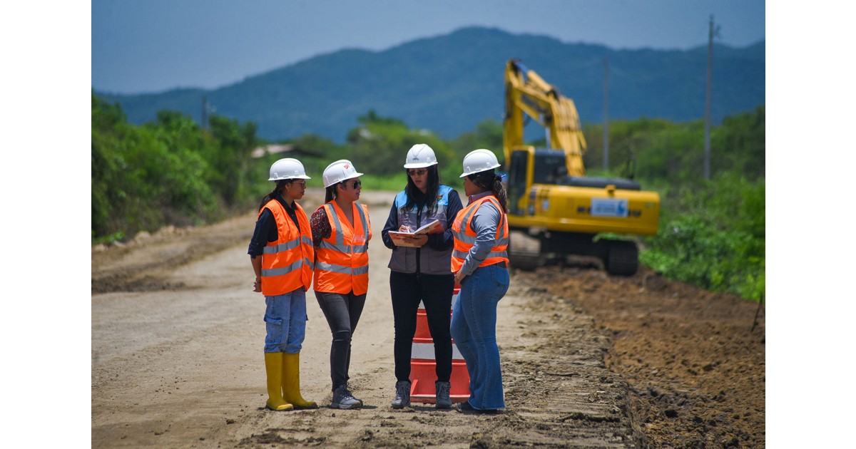 Women Paving the Way: Closing the Gender Gap in Road Maintenance in Ecuador