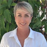 Juliana  Brescianini