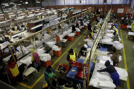 Textile factories are an important source of employment in Lesotho, which benefits from the AGOA agreement. Photo credit: John Hogg / World Bank.