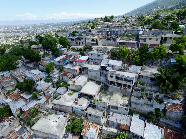 Understanding and Engaging the Informal Sector for Resilient Housing Across the Caribbean