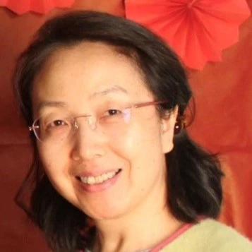 Qing Wang's headshot