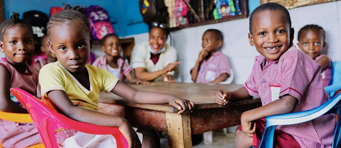 How to boost learning in low-income countries: Raising revenues or cutting costs? 