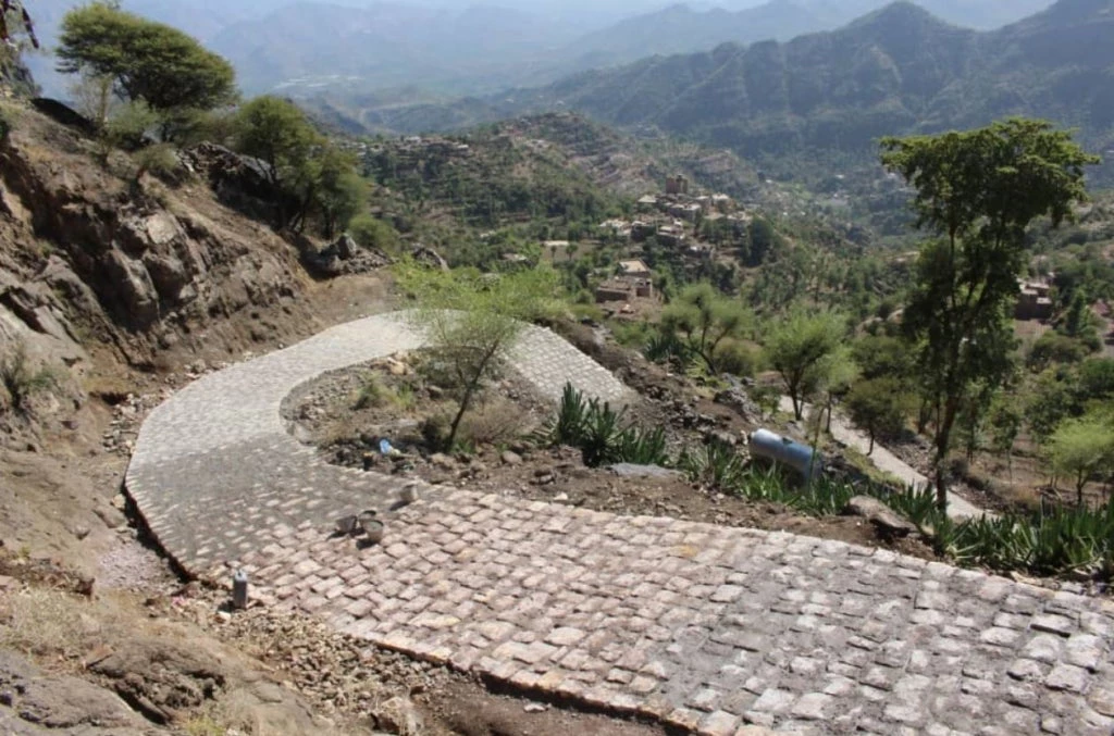 An "after" photo of a completed road in Yemen as part of the "Tamkeen" project. Photo: Social Fund for Development Yemen