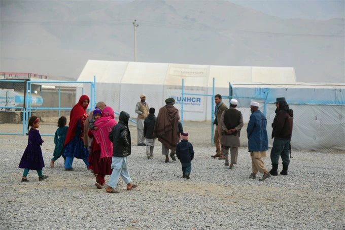 Afghans represent the world?s largest protracted refugee population