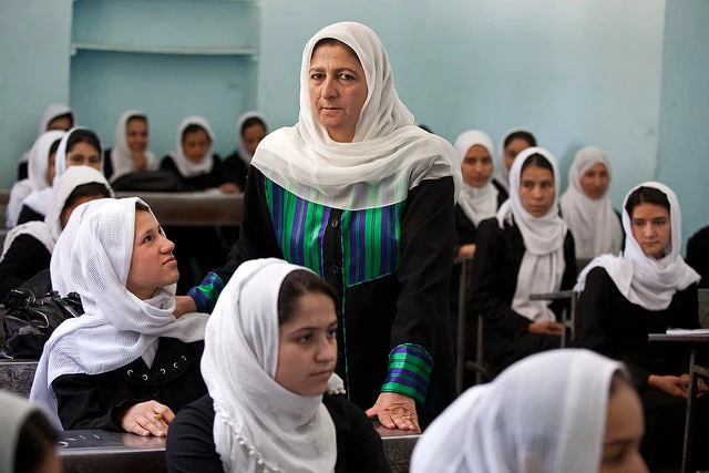 Afghanistan-school-gender-girls