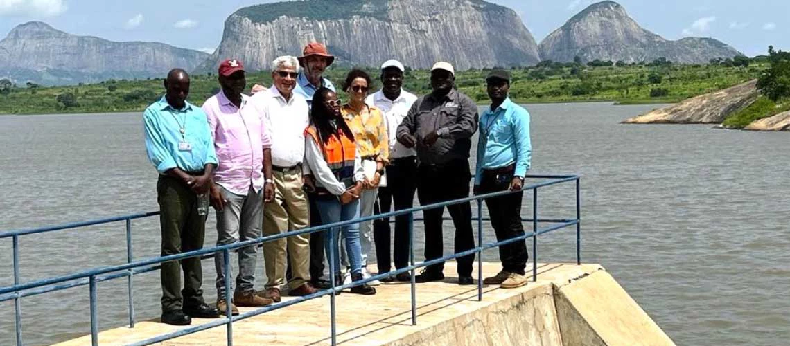 The Regional Climate Resilience Program team exploring solutions to water scarcity in Nampula, Northern Mozambique. Photo: World Bank
