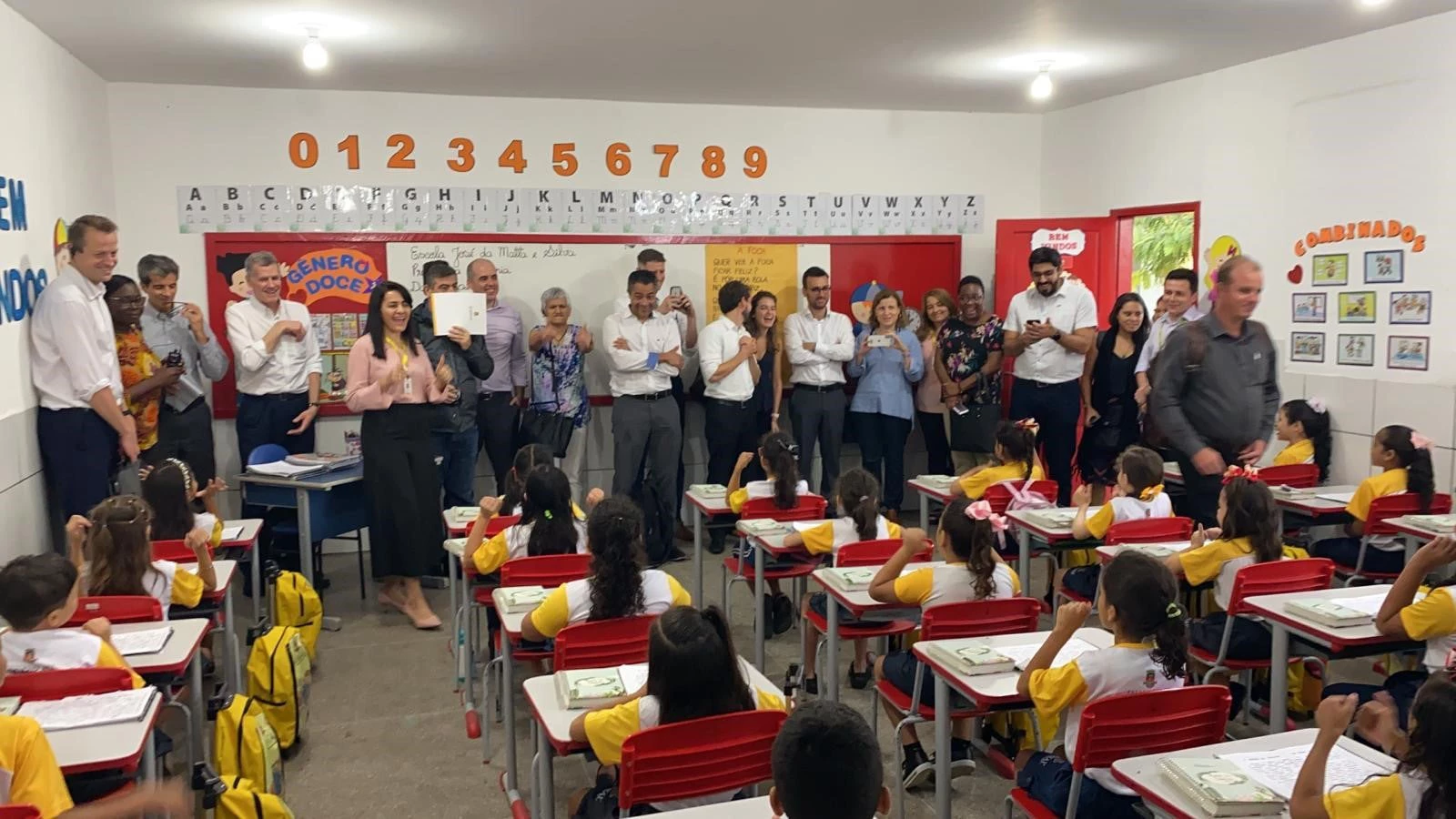Sala de aula em Sobral, Brasil, recebendo visita da delegação do Banco Mundial. Fevereiro de 2020.