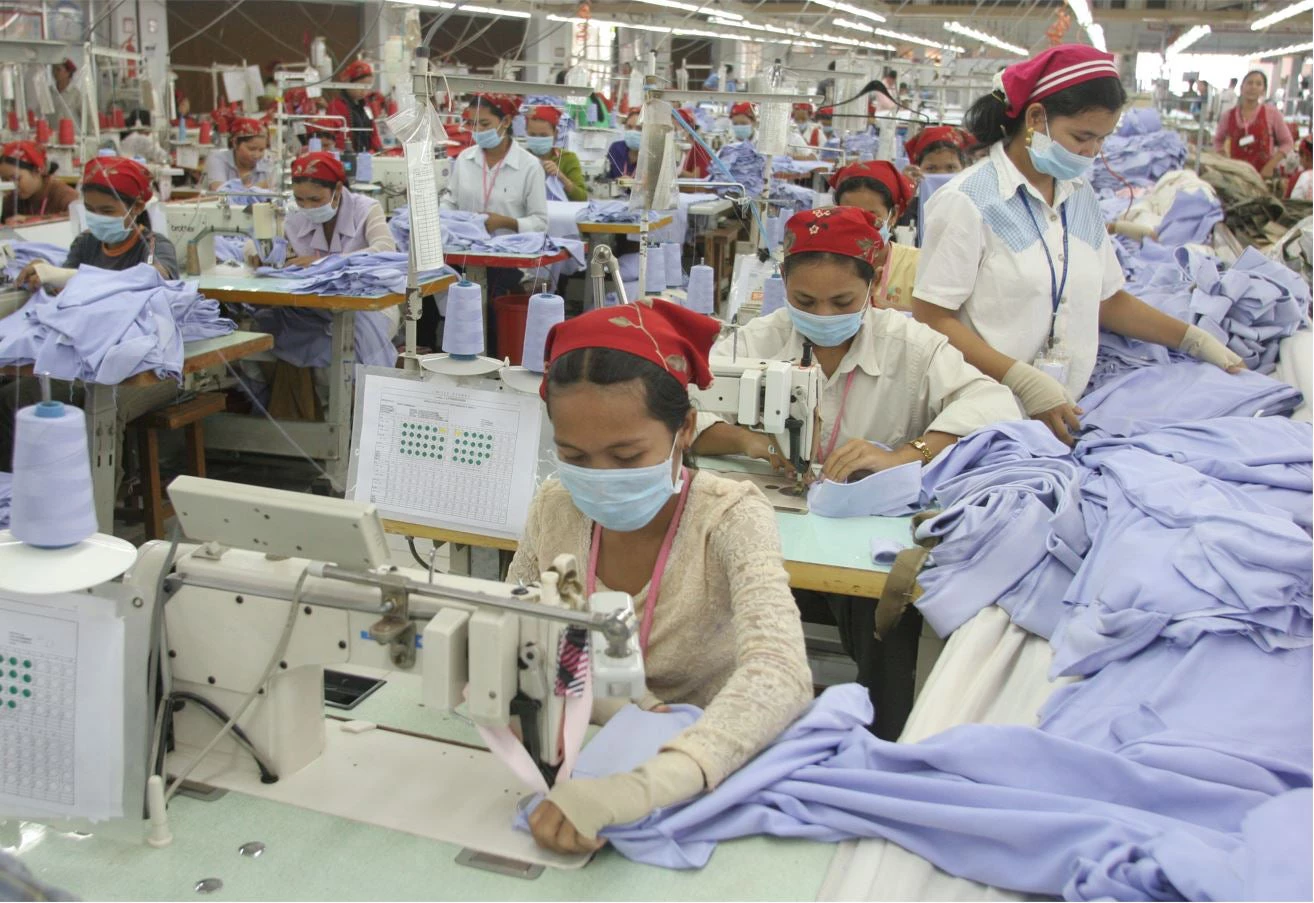 Big potential for digitizing wage payments in Cambodia's garment factories