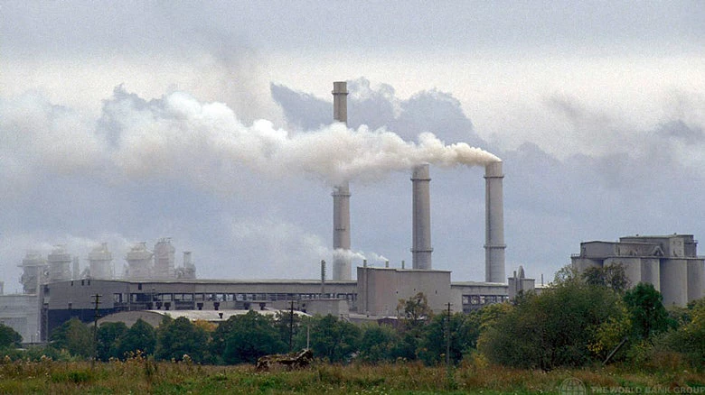 Factory smokestacks in Estonia. Photo: Curt Carnemark/World Bank