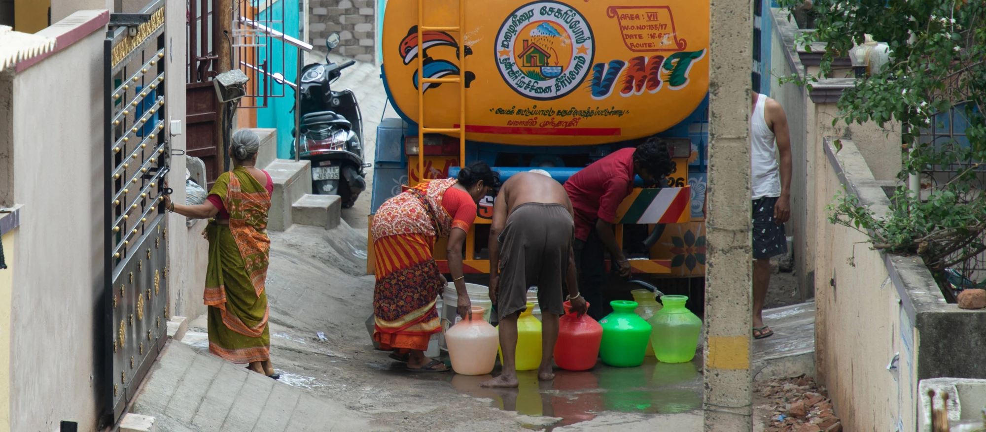 Since 2018, Chennai and its suburbs have obtained 50 to 60 percent of their water from private water tankers. Photo: Shutterstock 