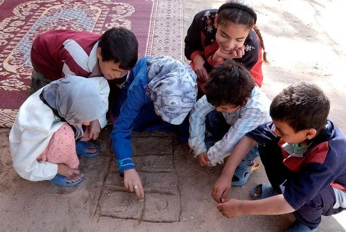 Jeunes enfants égyptiens entrain de jouer l  Emad Abd El Hady l World Bank