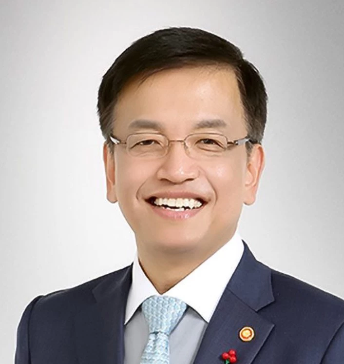 Sang-mok Choi