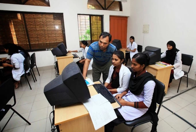 Computer course at a Polytechnic Institute