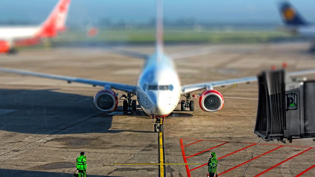 Planes taxiing at Dusseldorf airport. Photo: Daniel Mennerich/Flickr