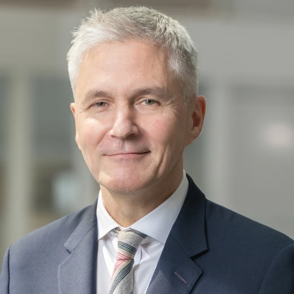 Ed Mountfield, Vice-président pour les questions financières, le risque, les analyses économiques et la durabilité