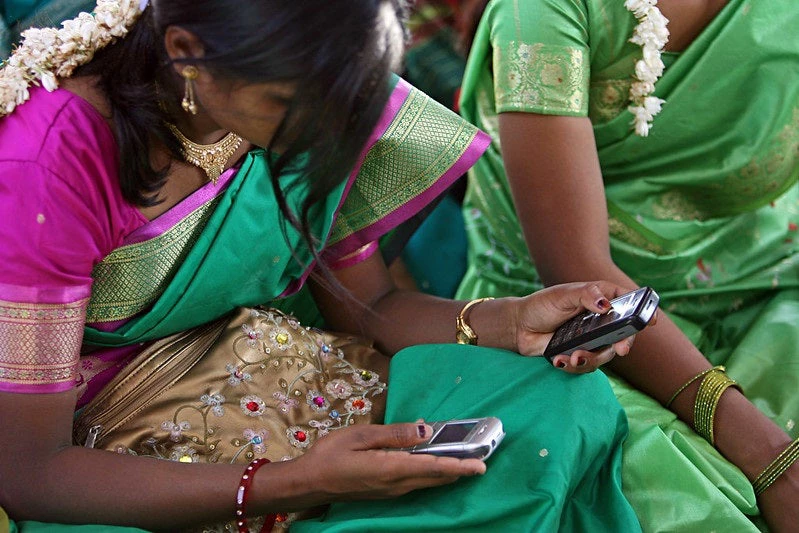 Mobile operators increase access to digital resources while schools are closed