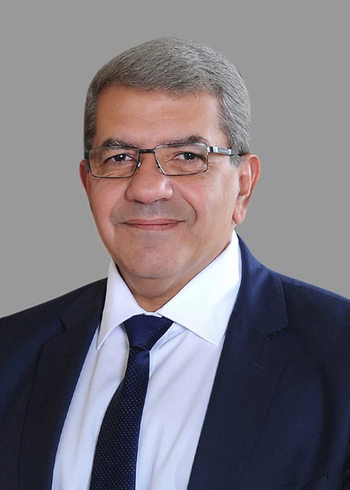 Amr  El-Garhy