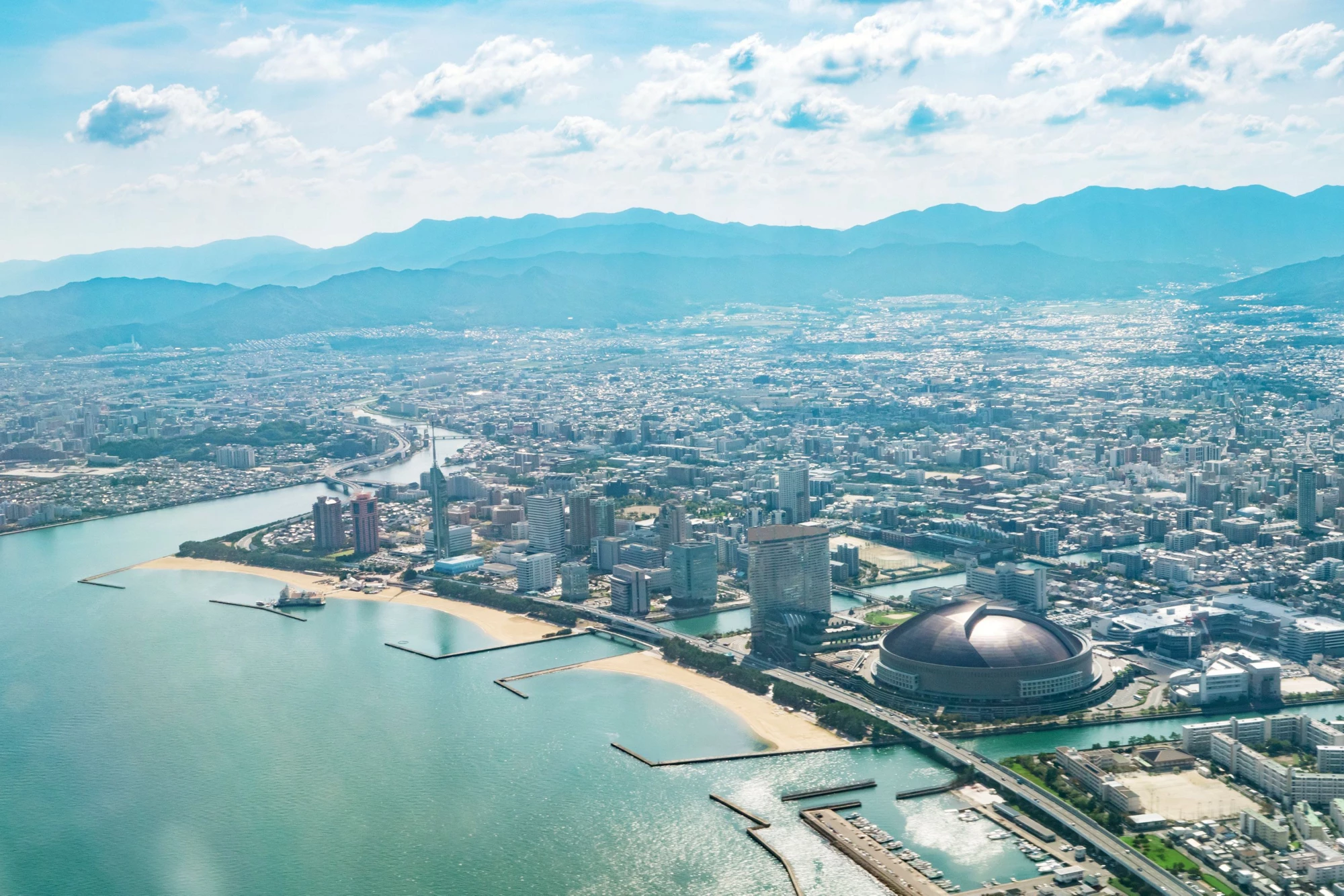 During an exposure trip in January 2023, Deputy Mayor of Fukuoka City, Mr. Hiroaki Mitsuyama, invited members of the Indian delegation and TDLC team to his office to mark the beginning of the Fukuoka-Ahmedabad collaboration in support of the Ahmedabad City Resilience Project (G-ACRP).