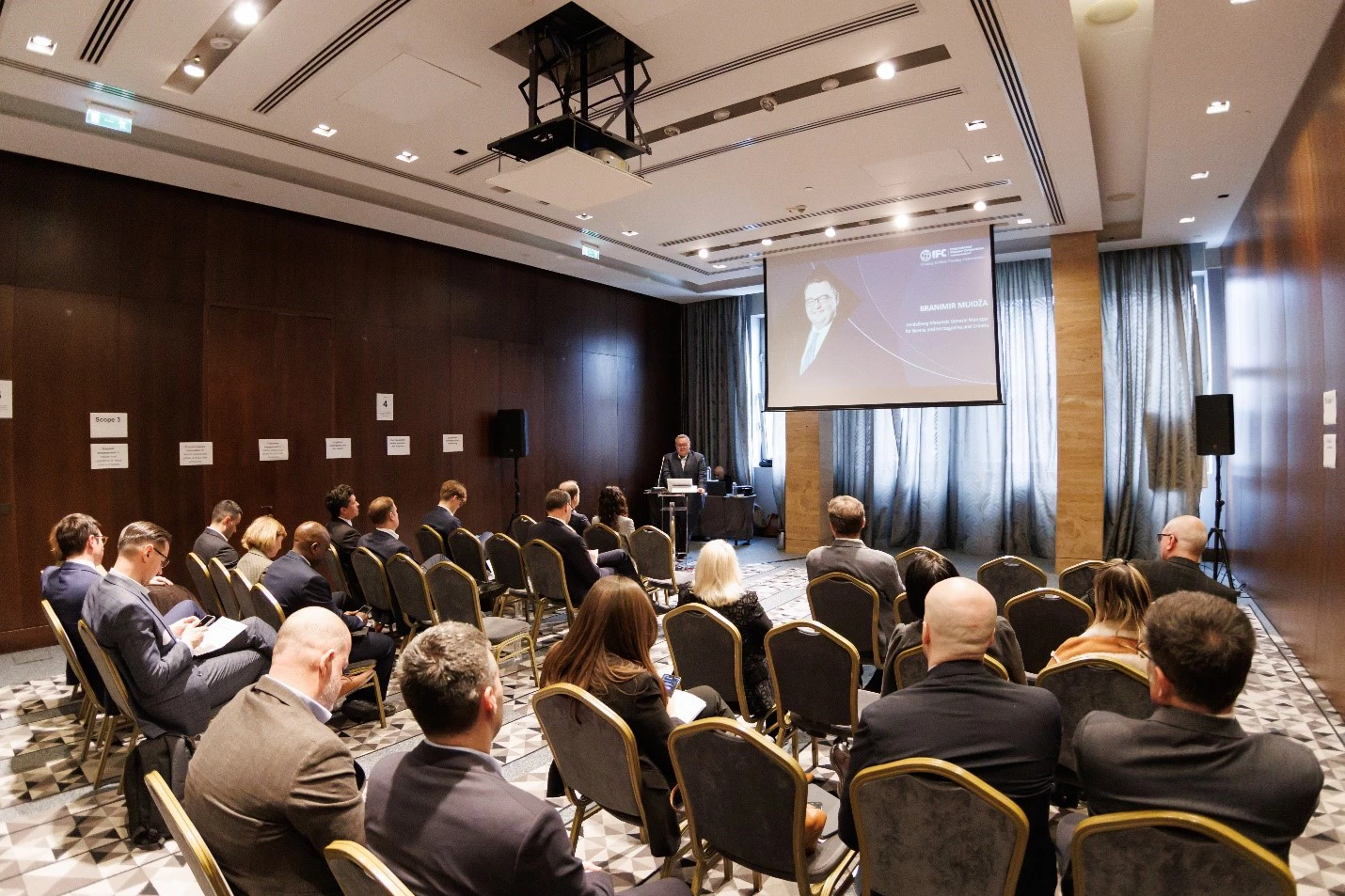 Branimir Muidža (Heidelberg Cement) is sharing insights on cement decarbonization during the Green Growth Alliance Launch Event in Belgrade.