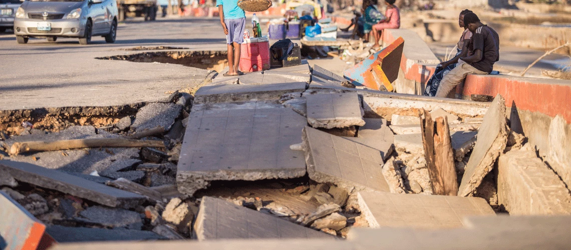 In Beira, Mozambique, Cyclone Idai caused extensive damage to the city's infrastructure, including roads. Photo: World Bank / Sarah Farhat