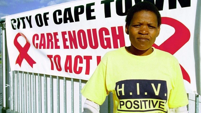 Gloria, who is HIV positive, in Khayelitsha township outside Cape Town where the Treatment Action Campaign held an AIDS awareness campaign. South Africa. Photo: Trevor Samson / World Bank