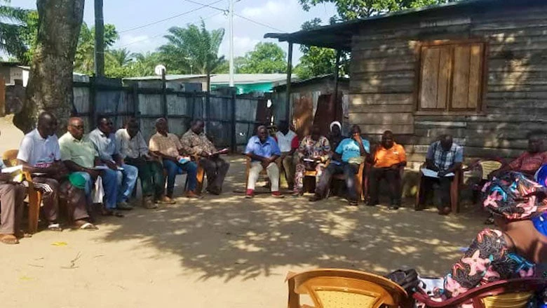 A neighborhood committee meeting in Moukoundzi Ngouaka in Brazzaville