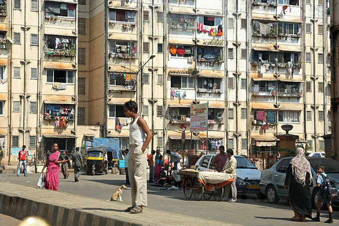 In-mumbai-street-scene 0