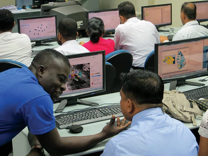 Specialists in Sri Lanka receive training on the InaSafe risk assessment platform. © World Bank