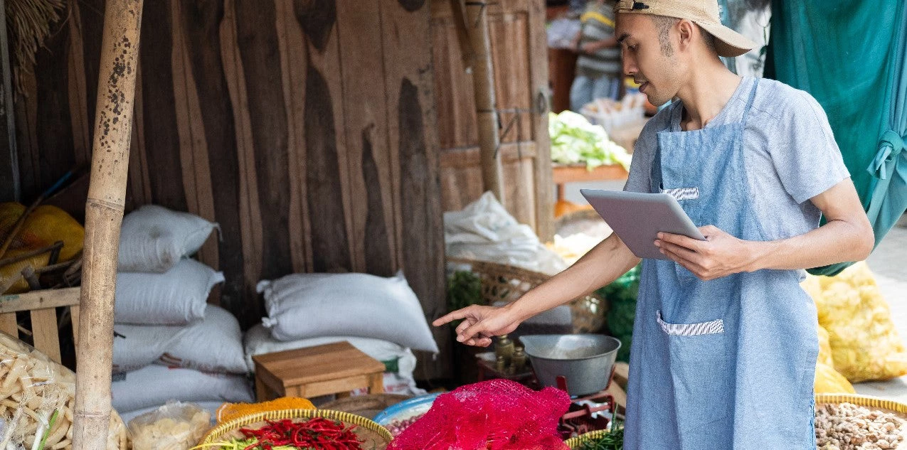 Pedagang digital di Indonesia jauh lebih tangguh di masa pandemi COVID-19 dibandingkan mereka yang menjalankan usahanya secara offline.