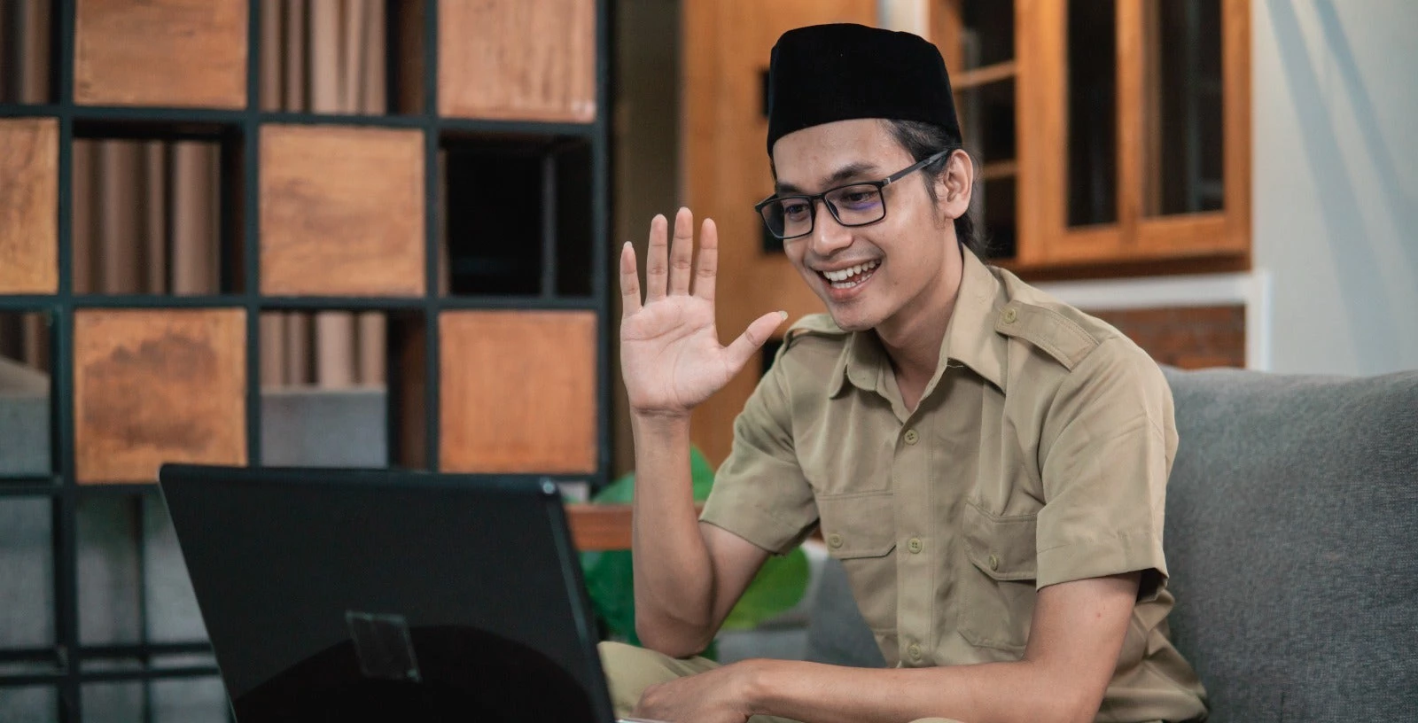 Indonesian teacher when working online from home