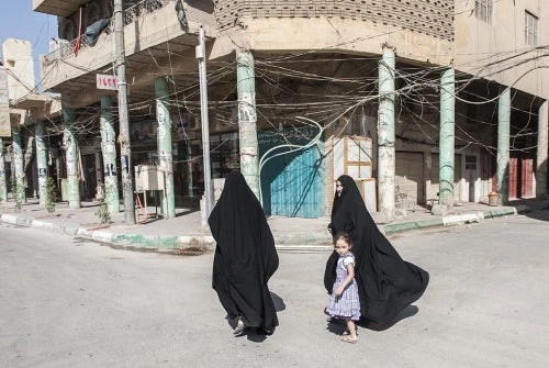 kisa kuyruk / Shutterstock.com -  Streets of Iraq and daily life in Najaf, Iraq