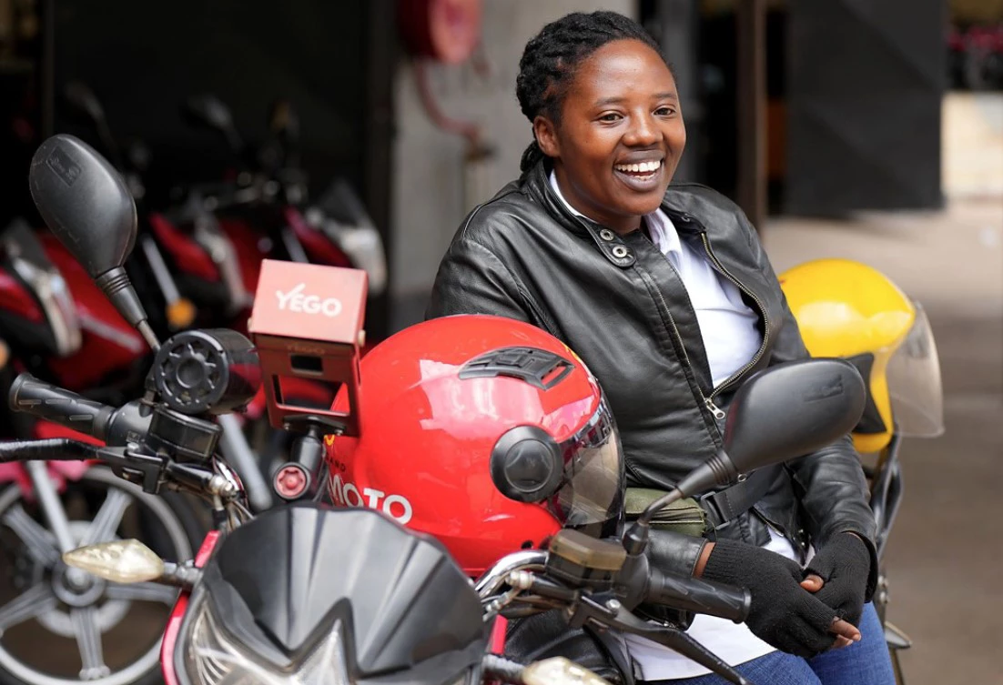 Visite du siège et de l'usine de vélos électriques Ampersand à Kigali, au Rwanda, et scènes de la ville, avril 2024. Ampersand en a produit environ 2 500 pour les marchés du Rwanda et du Kenya. Photo par Julia Schmalz/IFC 