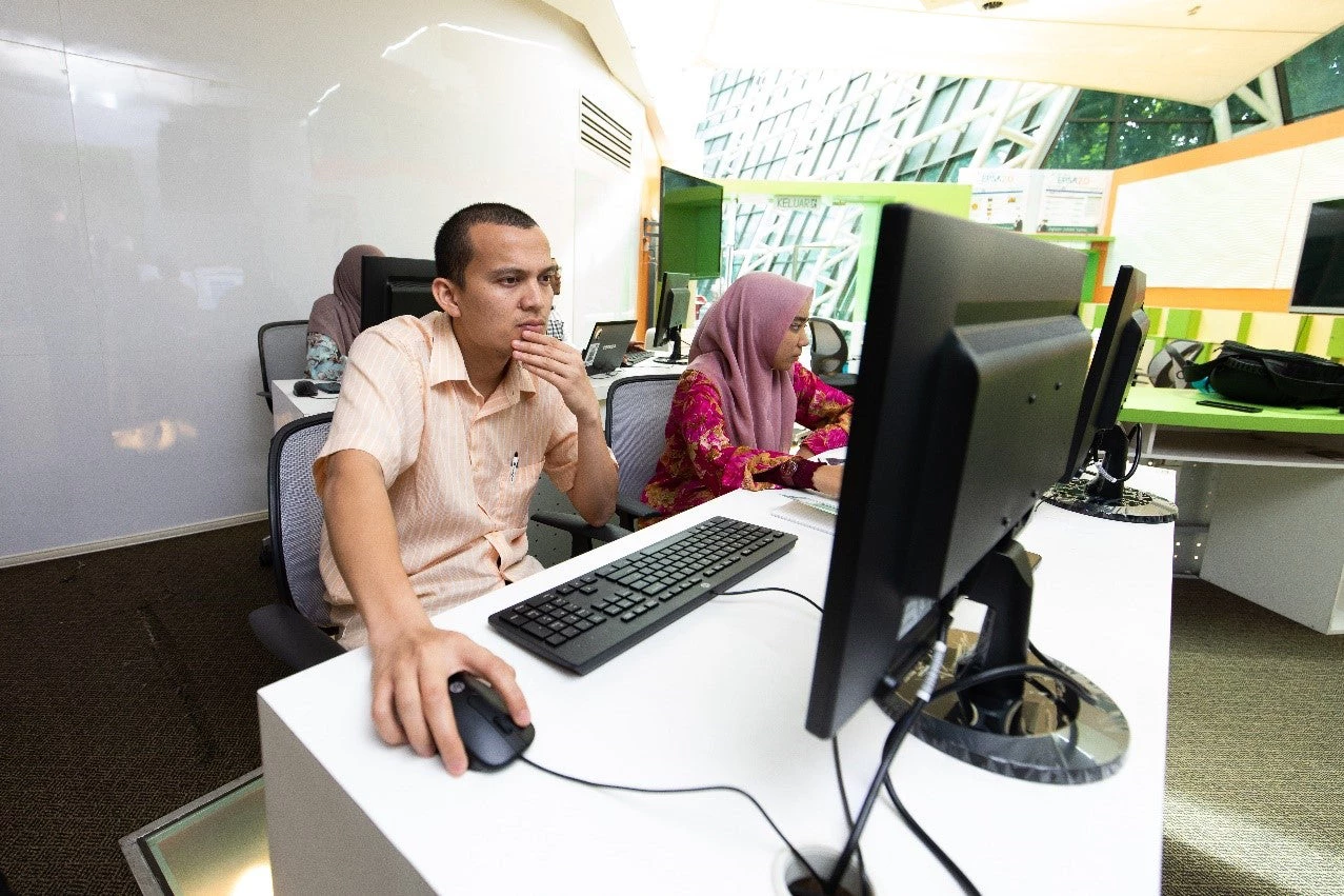 With new regulatory reforms in place, Malaysia is set to benefit from faster Internet connections for all its citizens, closing the gap in Internet speed with leading countries. 